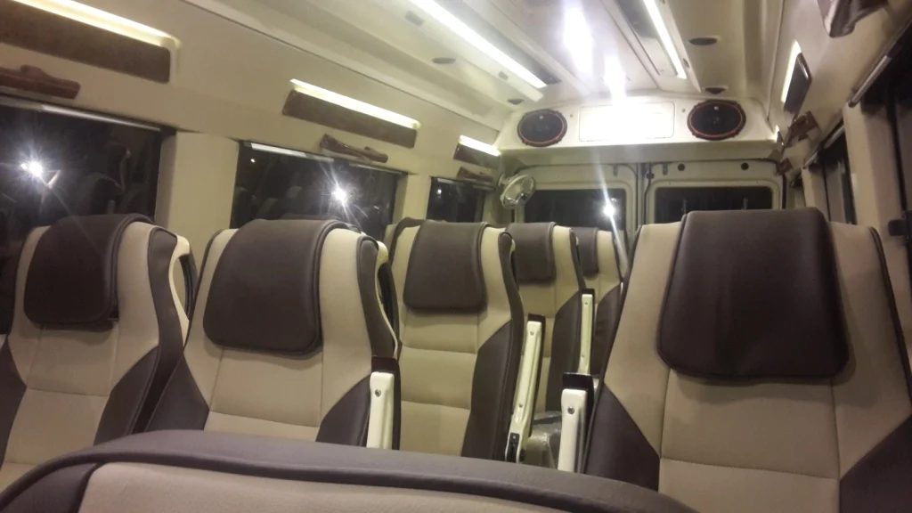 15 Seater Tempo Traveller