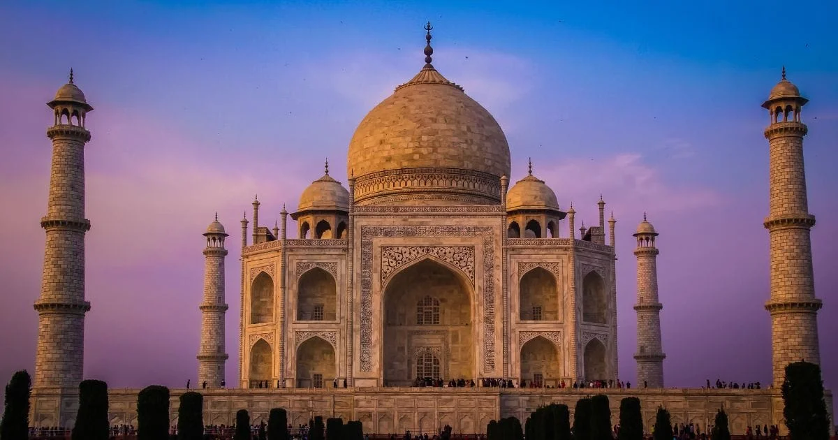 Same Day Agra Sightseeing by Cab from Mathura